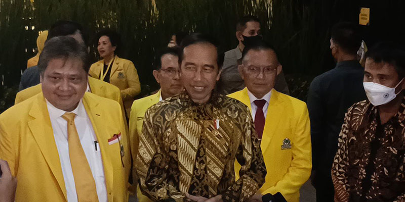 Airlangga Hartarto Tepis Isu Pemakzulan Jokowi: Kepuasan Publik Pada Presiden Tinggi