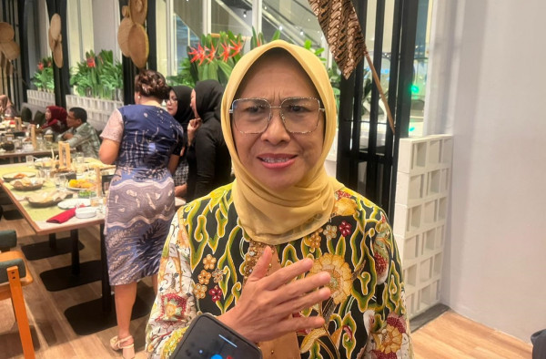 Hetifah Pastikan Program Makan Siang Gratis Tak Bakal Ganggu Alokasi Dana BOS