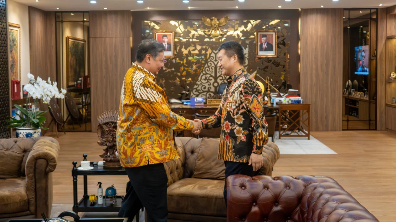 Bertemu Dubes China, Airlangga Hartarto Bahas Kerjasama di Bidang Pengolahan Nikel
