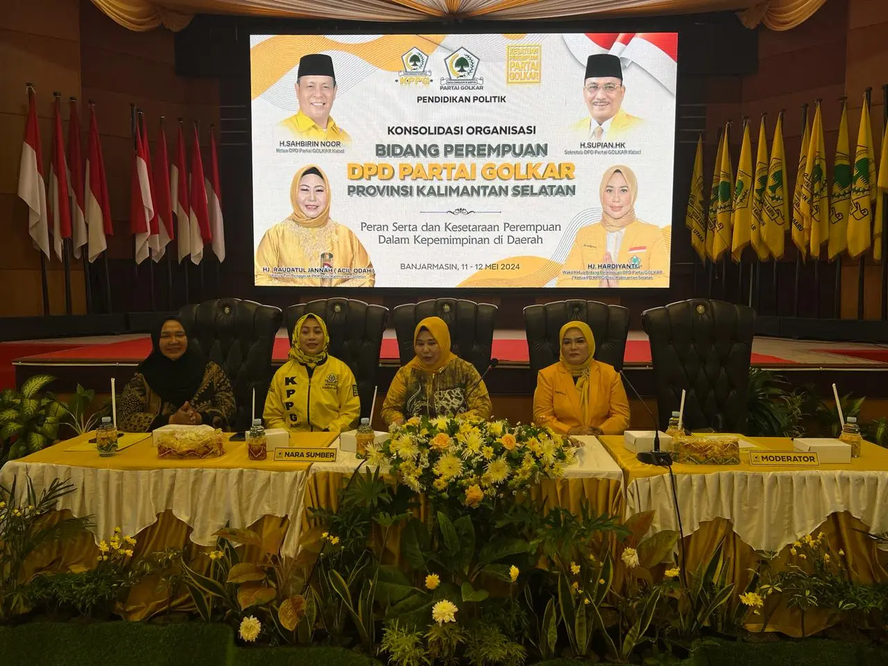 KPPG Kalsel Beri Pembekalan Politik Mantapkan Peran Kader Perempuan Partai Golkar di Pilkada 2024 KPPG Kalsel Beri Pembekalan Politik Mantapkan Peran Kader Perempuan Partai Golkar di Pilkada 2024