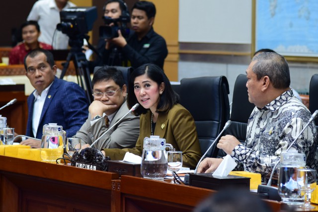 Meutya Hafid Pimpin Rapat Tertutup Pembahasan Anggaran Komisi I Dengan Kemenhan dan TNI Meutya Hafid Pimpin Rapat Tertutup Pembahasan Anggaran Komisi I Dengan Kemenhan dan TNI