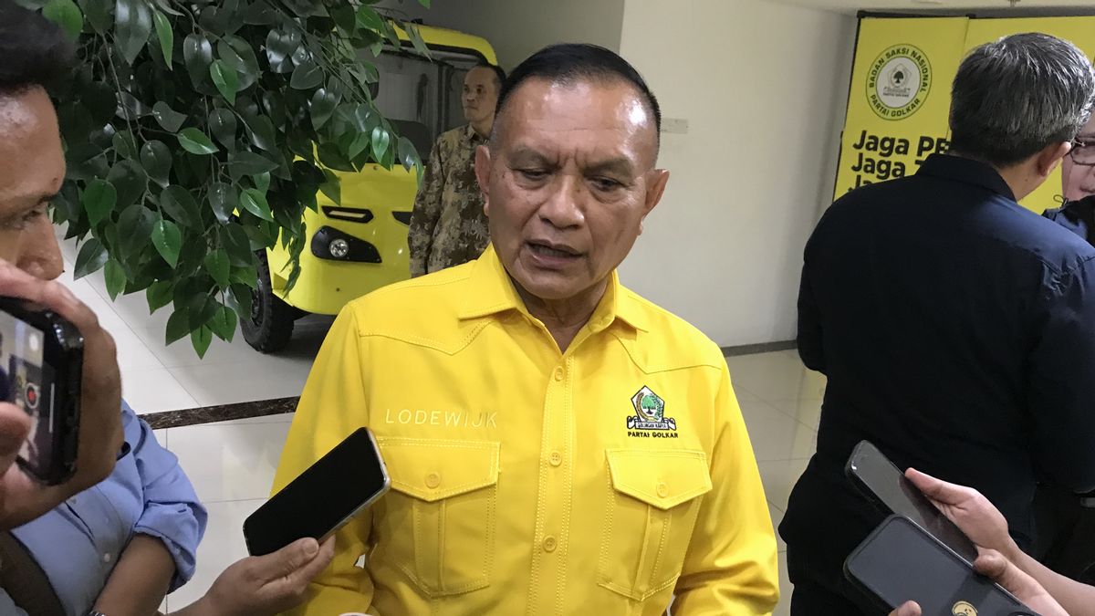 Lodewijk Paulus Tegaskan Partai Golkar Serius Duetkan Jusuf Hamka dan Kaesang di Pilgub Jakarta Lodewijk Paulus Tegaskan Partai Golkar Serius Duetkan Jusuf Hamka dan Kaesang di Pilgub Jakarta