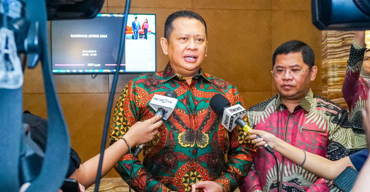 Bamsoet Tekankan Pentingnya Indonesia Memiliki UU Keamanan Siber Bamsoet Tekankan Pentingnya Indonesia Memiliki UU Keamanan Siber