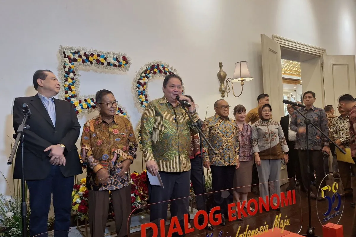 Airlangga Hartarto Akui Ada Penurunan Kelas Menengah RI Hingga Dekati 50 Persen Airlangga Hartarto Akui Ada Penurunan Kelas Menengah RI Hingga Dekati 50 Persen