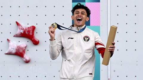 Menpora Bangga Veddriq Leonardo Raih Medali Emas Panjat Tebing di Olimpiade 2024 Menpora Bangga Veddriq Leonardo Raih Medali Emas Panjat Tebing di Olimpiade 2024