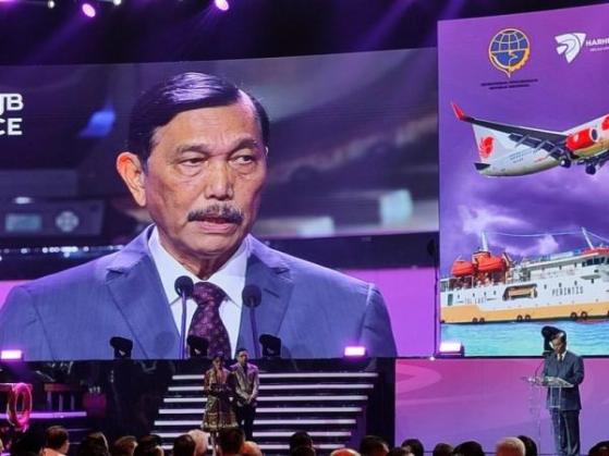 Menko Luhut Sebut Potensi Pasar Game Online Indonesia Capai Rp. 36 Triliun Menko Luhut Sebut Potensi Pasar Game Online Indonesia Capai Rp. 36 Triliun