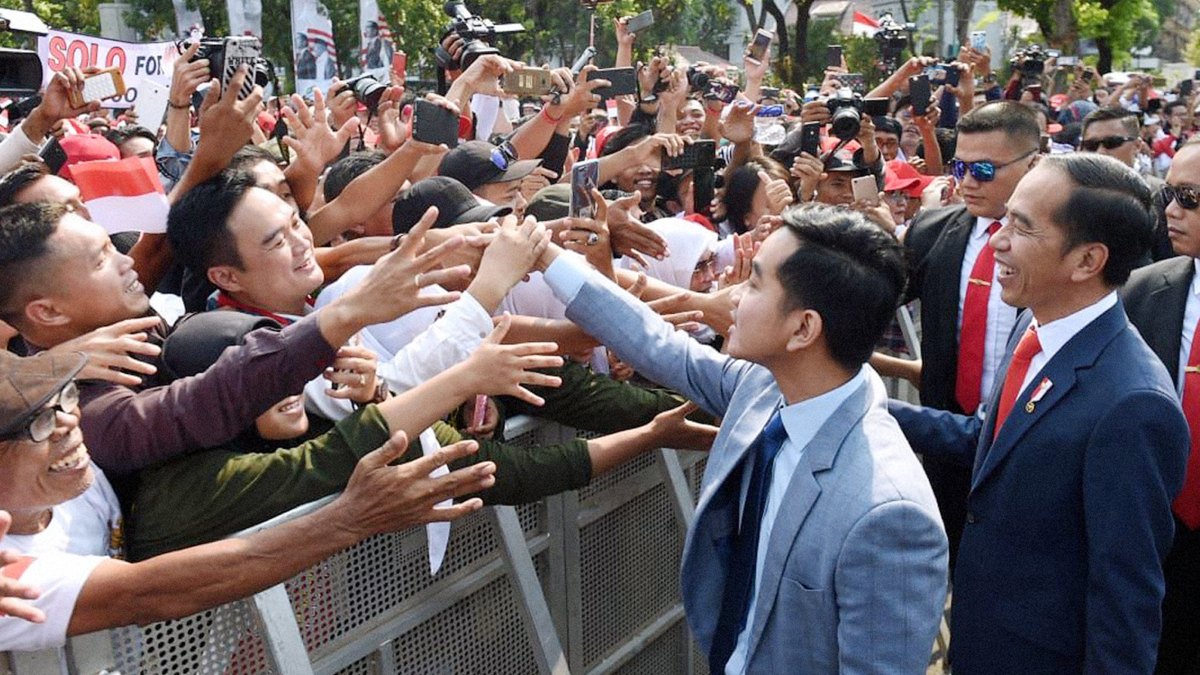 Idrus Marham Sebut Jokowi Banyak Legacy dan Pengikutnya: Kalau Masuk Partai Golkar Ya Alhamdulillah! Idrus Marham Sebut Jokowi Banyak Legacy dan Pengikutnya: Kalau Masuk Partai Golkar Ya Alhamdulillah!