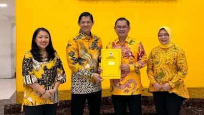 Mengenal Sosok Arfi Rafnialdi, Calon Walikota Keturunan Para Pendiri Kota Bandung Mengenal Sosok Arfi Rafnialdi, Calon Walikota Keturunan Para Pendiri Kota Bandung