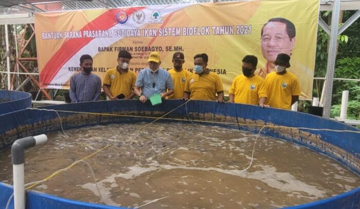 Firman Soebagyo Gelar Sosialisasi Pembuatan Pakan Ikan Secara Mandiri Bagi Pembudidaya di Pati Firman Soebagyo Gelar Sosialisasi Pembuatan Pakan Ikan Secara Mandiri Bagi Pembudidaya di Pati