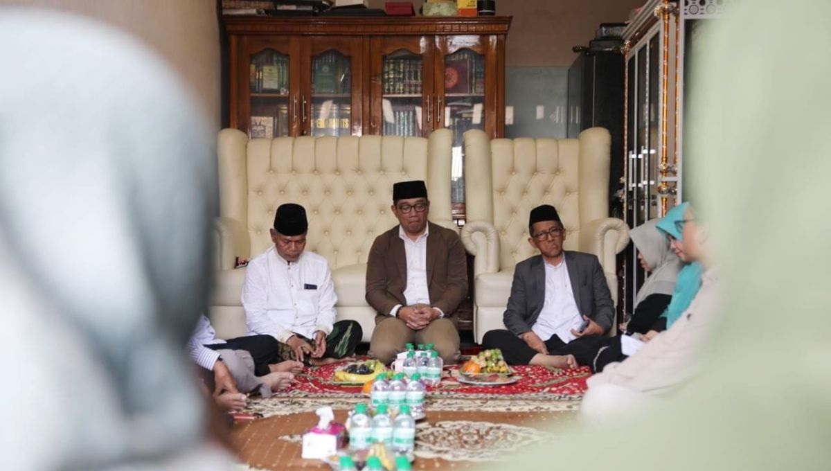 Silaturahmi Dengan Ketua DMI Jakarta, Ridwan Kamil Janji Untuk Perjuangkan Program Haji dan Umrah untuk Marbot Silaturahmi Dengan Ketua DMI Jakarta, Ridwan Kamil Janji Untuk Perjuangkan Program Haji dan Umrah untuk Marbot