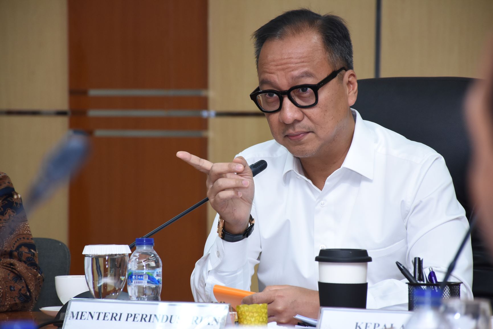 Bos Sritex dan Menperin Agus Gumiwang Kompak Tuding Permendag 8/2024 Biang Kerok Pailitnya Sritex Bos Sritex dan Menperin Agus Gumiwang Kompak Tuding Permendag 8/2024 Biang Kerok Pailitnya Sritex