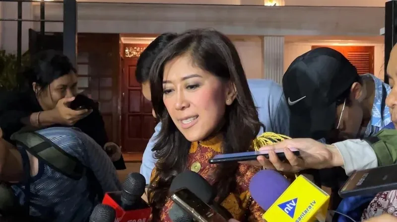 Meutya Hafid Resmi Berhentikan 11 Oknum Komdigi Tersangka Judi Online