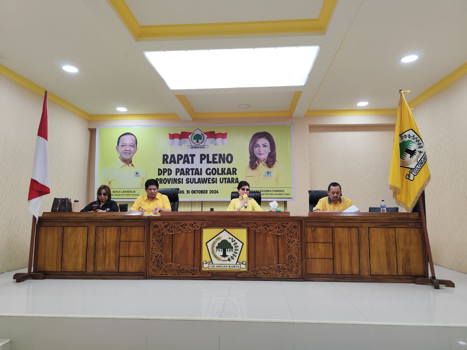 Pimpin Pleno, Christiany Eugenia Paruntu Mantapkan Pemenangan YSK-Victory di Pilgub Sulut Pimpin Pleno, Christiany Eugenia Paruntu Mantapkan Pemenangan YSK-Victory di Pilgub Sulut