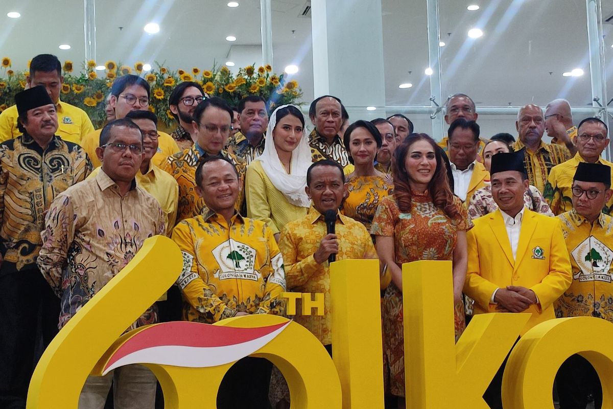 Bahlil Lahadalia Tegaskan Kader Golkar Tegak Lurus Menangkan Calon Kepala Daerah Usungan Partai Bahlil Lahadalia Tegaskan Kader Golkar Tegak Lurus Menangkan Calon Kepala Daerah Usungan Partai
