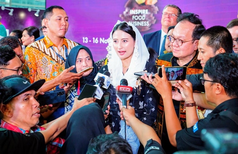 Wamendag Roro Tekankan Pentingnya Keragaman Pangan Lokal dan Pilihan Makanan Sehat Wamendag Roro Tekankan Pentingnya Keragaman Pangan Lokal dan Pilihan Makanan Sehat