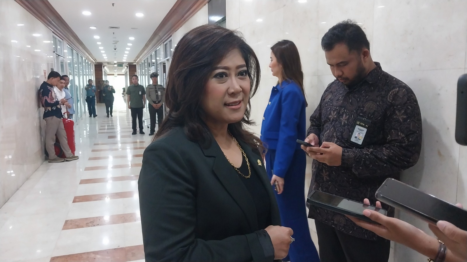 Menkomdigi Meutya Pastikan Berikan Sanksi Keras Buat Anak Buahnya yang Terlibat Judi Online