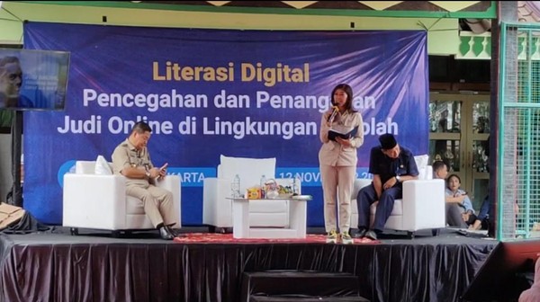 Judi Online Menjerat 8,8 Juta Warga, Menkomdigi Meutya Hafid: Edukasi adalah Solusi Judi Online Menjerat 8,8 Juta Warga, Menkomdigi Meutya Hafid: Edukasi adalah Solusi