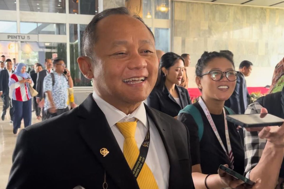 Sarmuji Pastikan Jokowi dan Gibran Tidak Ada Dalam Anggota Dewan Kehormatan Partai Golkar Sarmuji Pastikan Jokowi dan Gibran Tidak Ada Dalam Anggota Dewan Kehormatan Partai Golkar
