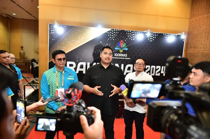 Menpora Dito Sebut Pemerintah Upayakan Fasilitas Olahraga Tersedia di Setiap Sekolah