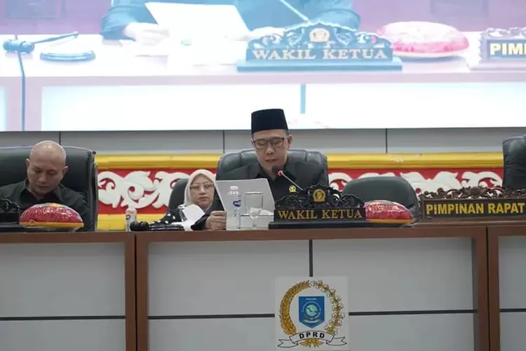 Eddy Iskandar Beberkan Syarat Bagi Tenaga Honorer di Babel Yang Ingin Ikuti Seleksi PPPK Tahap Kedua Eddy Iskandar Beberkan Syarat Bagi Tenaga Honorer di Babel Yang Ingin Ikuti Seleksi PPPK Tahap Kedua