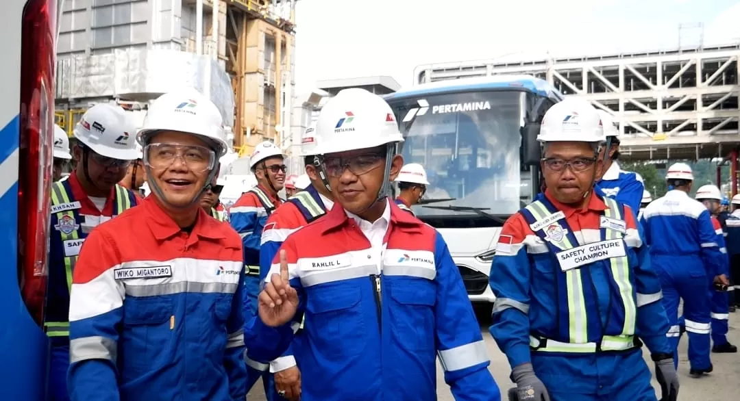 Jalankan Perintah Prabowo, Bahlil: Impor Minyak Mentah Dihentikan untuk Diolah di Dalam Negeri Jalankan Perintah Prabowo, Bahlil: Impor Minyak Mentah Dihentikan untuk Diolah di Dalam Negeri