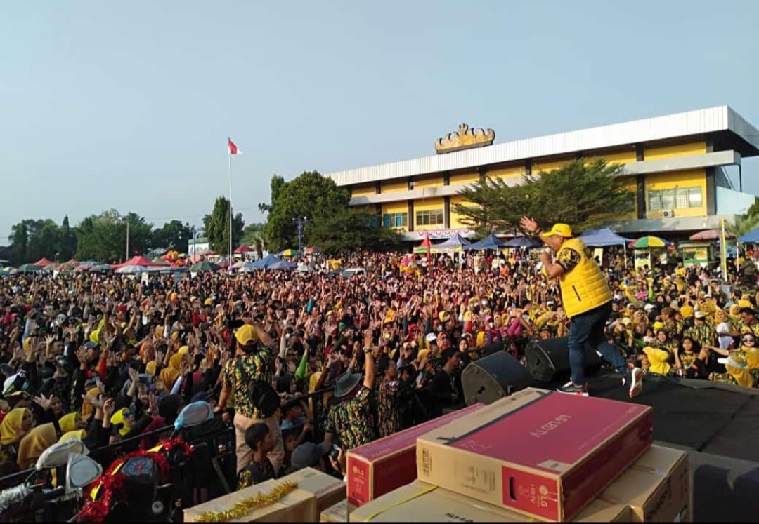 Dukung Aprozi Alam, 1.000 Anggota AMPG Kawal Musda Golkar Lampung Dukung Aprozi Alam, 1.000 Anggota AMPG Kawal Musda Golkar Lampung