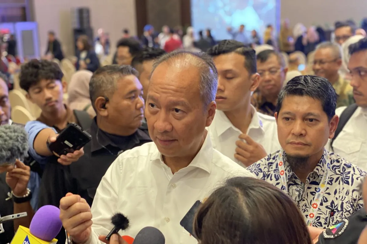Menperin Agus Gumiwang Akan Utamakan Kepentingan Nasional Saat Negosiasi Dengan Apple Menperin Agus Gumiwang Akan Utamakan Kepentingan Nasional Saat Negosiasi Dengan Apple