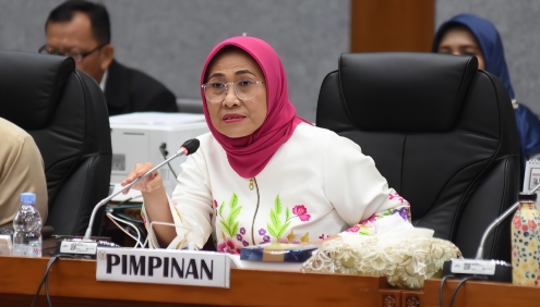 Hetifah Ingatkan Kampus Jangan Sibuk Ngurus Bisnis Tambang Hetifah Ingatkan Kampus Jangan Sibuk Ngurus Bisnis Tambang