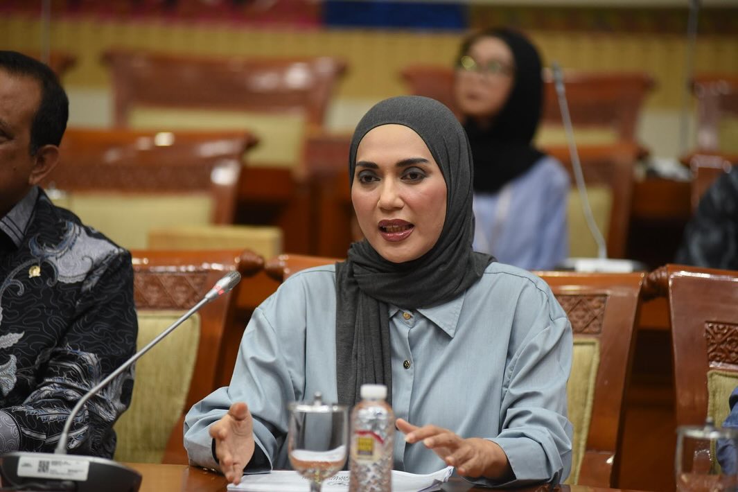 Sari Yuliati Tegaskan Perlu Evaluasi Aturan Penggunaan Senpi Oleh Aparat Sari Yuliati Tegaskan Perlu Evaluasi Aturan Penggunaan Senpi Oleh Aparat