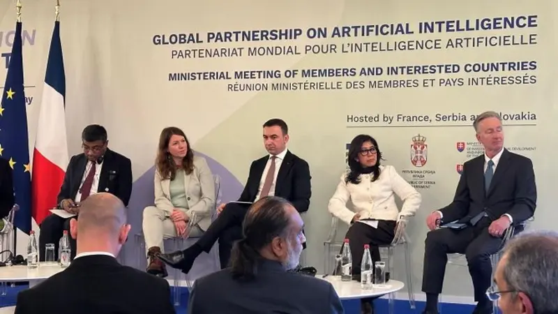 Menkomdigi Meutya Hafid Wakili Presiden Prabowo di AI Action Summit Paris