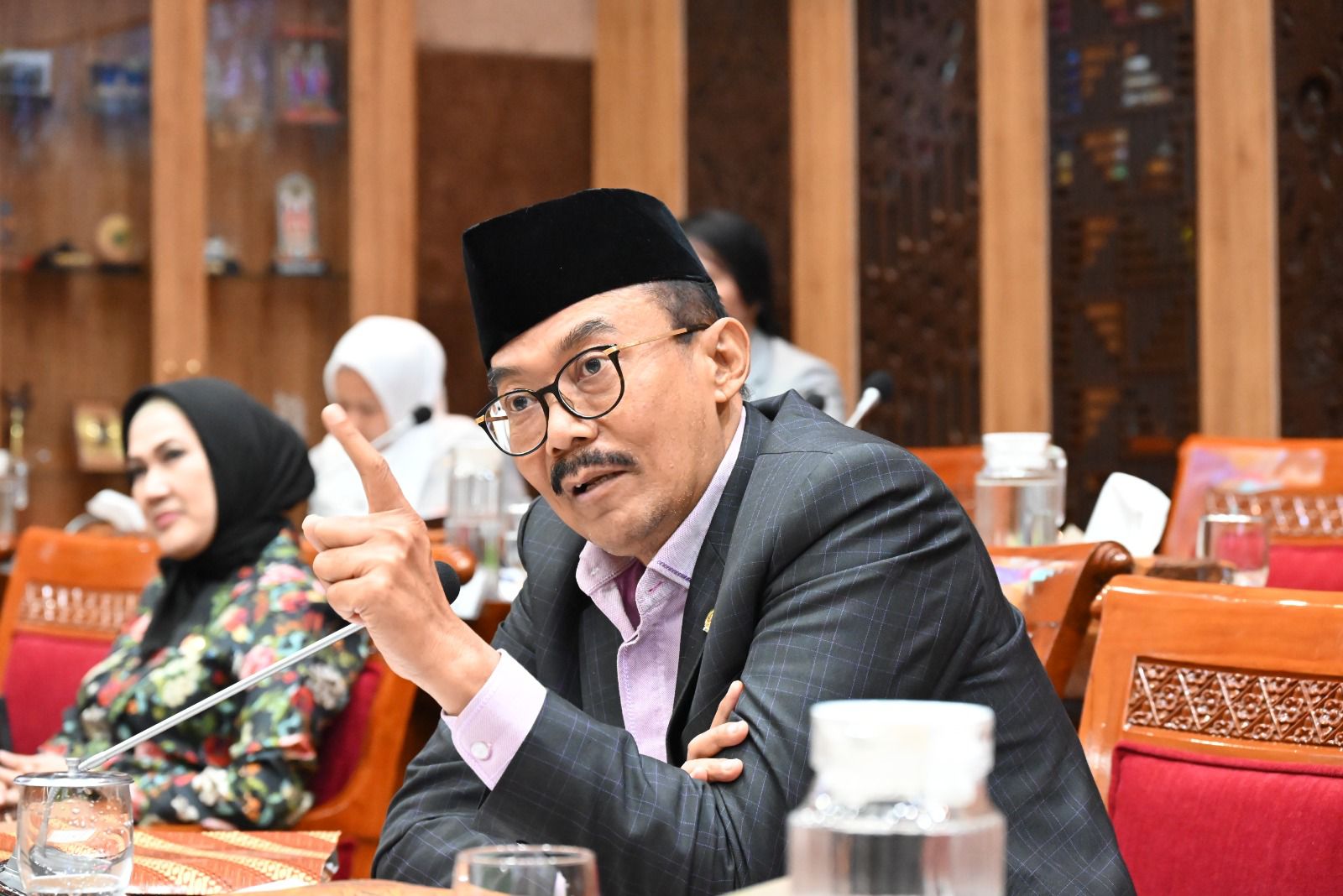 Agung Widyantoro Janji Bawa Masalah Status Kepegawaian Guru Ke Pembahasan RUU Sisdiknas