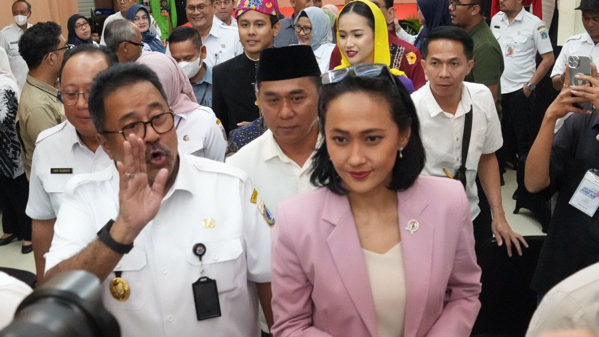 Wamen Christina Aryani: Jakarta Harus Jadi Daerah Penyumbang Target Penempatan Pekerja Migran 2025 Wamen Christina Aryani: Jakarta Harus Jadi Daerah Penyumbang Target Penempatan Pekerja Migran 2025