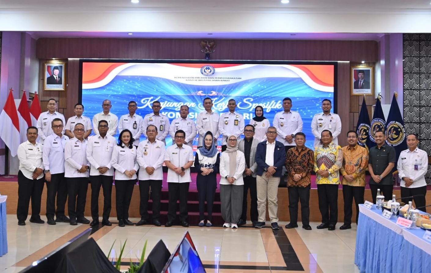 Dewi Asmara Minta Kanim Bandung Lebih Waspada Calo Kerja dan TPPO Anak-anak di Bawah Umur Dewi Asmara Minta Kanim Bandung Lebih Waspada Calo Kerja dan TPPO Anak-anak di Bawah Umur