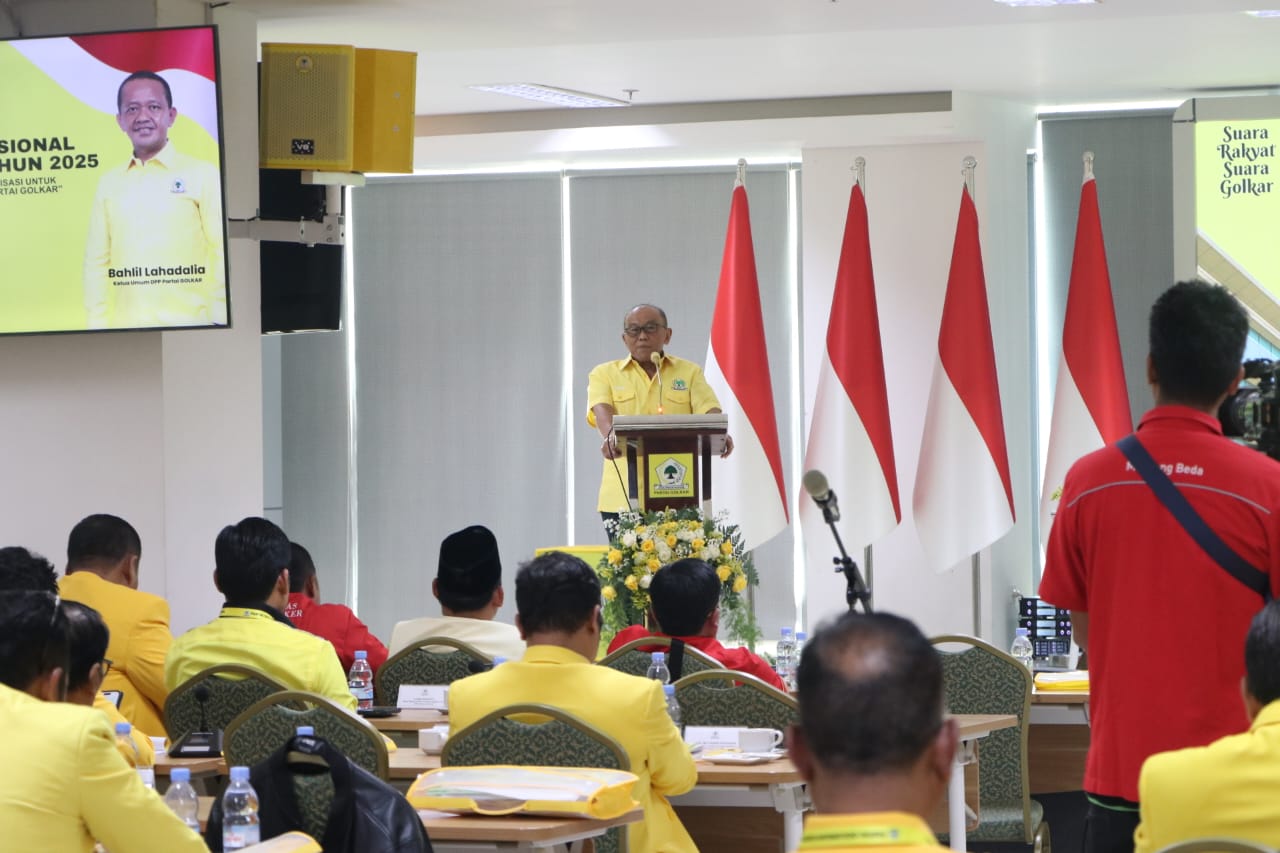 Aburizal Bakrie: Kader Partai Golkar Harus Beri Kontribusi Positif Bagi Kemajuan Bangsa Menuju Indonesia Emas 2045 Aburizal Bakrie: Kader Partai Golkar Harus Beri Kontribusi Positif Bagi Kemajuan Bangsa Menuju Indonesia Emas 2045