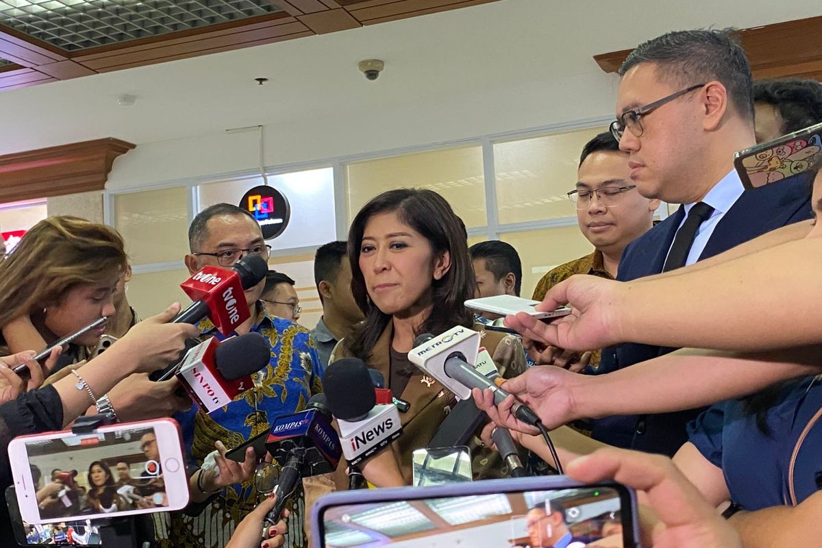Akan Atur Usia Bermedsos, Meutya Hafid: Bukan Batasi Akses Informasi Akan Atur Usia Bermedsos, Meutya Hafid: Bukan Batasi Akses Informasi