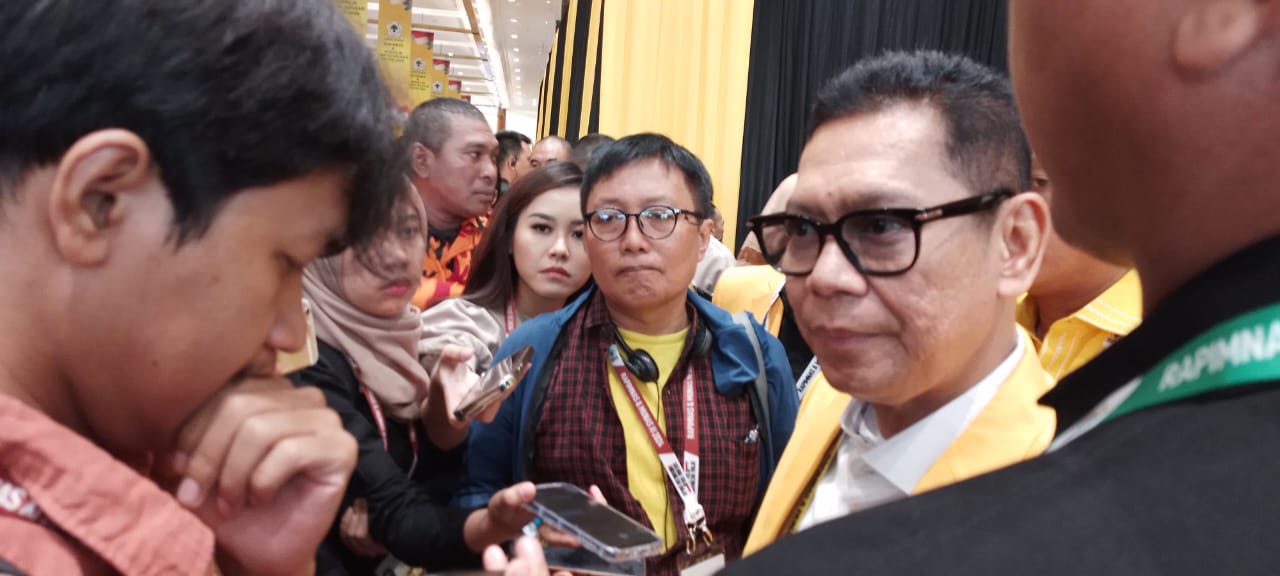 Adies Kadir: Aksi ‘Indonesia Gelap’ Cerminan Aspirasi Mahasiswa, Dulu Kami Juga Begitu