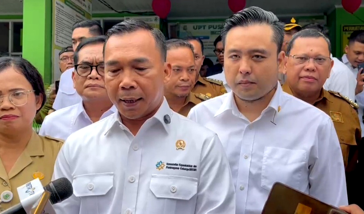 Menteri Wihaji: Cek Kesehatan Gratis Jadi Hadiah Negara untuk Masyarakat Peduli Rekam Medis Menteri Wihaji: Cek Kesehatan Gratis Jadi Hadiah Negara untuk Masyarakat Peduli Rekam Medis