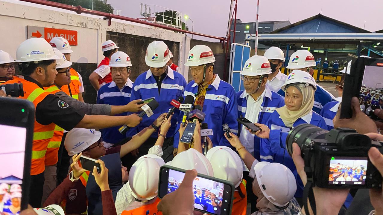Sidak SPBE di Jakbar, Bambang Patijaya Pastikan Distribusi LPG 3 Kg Sudah Sesuai Skema Menteri ESDM Sidak SPBE di Jakbar, Bambang Patijaya Pastikan Distribusi LPG 3 Kg Sudah Sesuai Skema Menteri ESDM