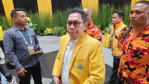 Adies Kadir Dukung Langkah Strategis PP AMPG Tingkatkan Diplomasi Politik Pemuda Golkar di ASEAN Adies Kadir Dukung Langkah Strategis PP AMPG Tingkatkan Diplomasi Politik Pemuda Golkar di ASEAN