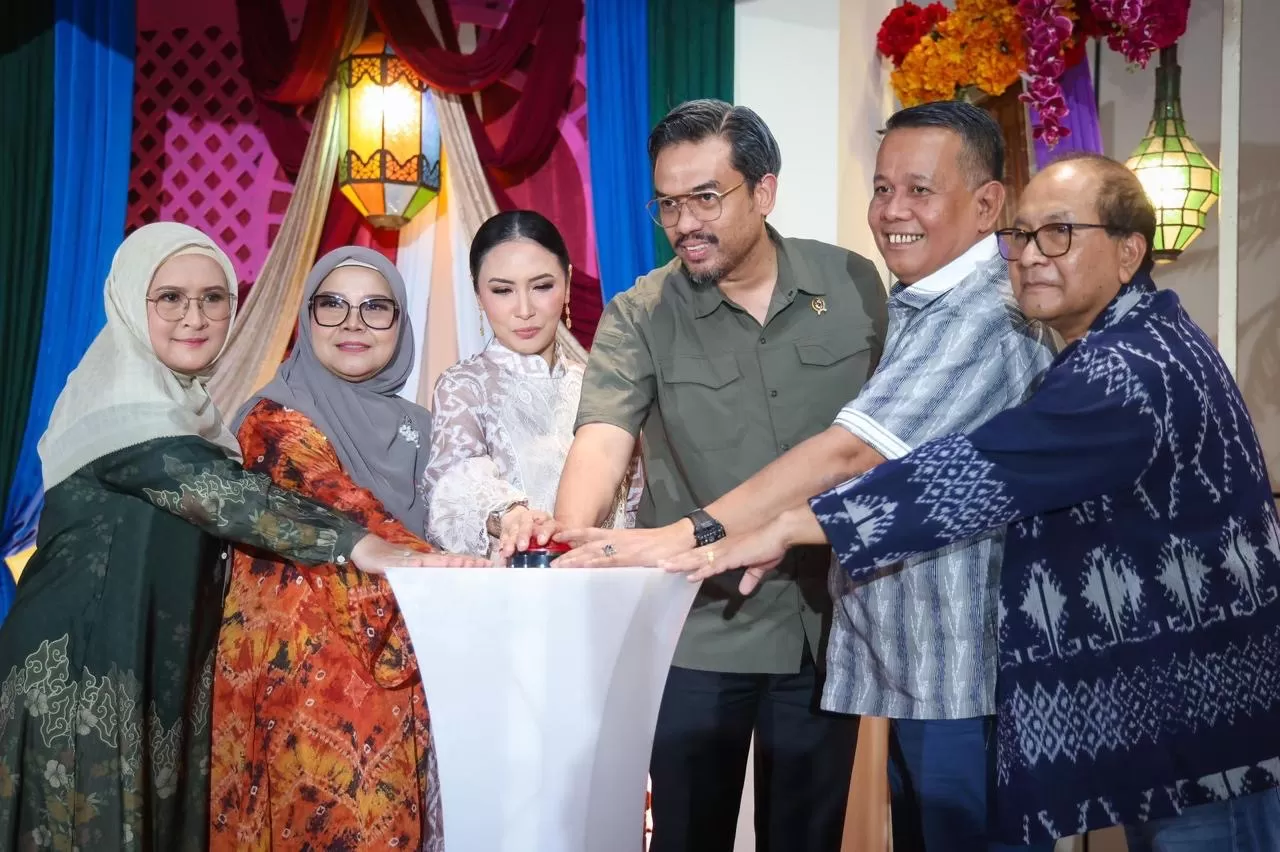 Dukung UMKM, Maman Abdurrahman Hadirkan Bazar Ramadan dengan Produk Terjangkau Dukung UMKM, Maman Abdurrahman Hadirkan Bazar Ramadan dengan Produk Terjangkau