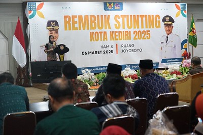 Kediri Fokus Tangani Stunting! Vinanda Prameswati Dorong Strategi “Gemintang” Kediri Fokus Tangani Stunting! Vinanda Prameswati Dorong Strategi “Gemintang”