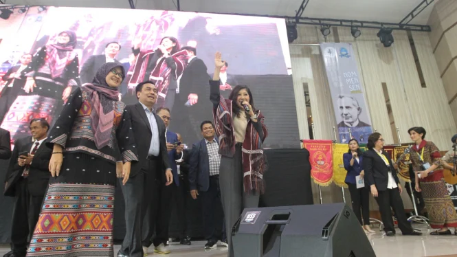 Sumut Masuk 6 Besar Kasus Judi Online, Menkomdigi Meutya Hafid Minta Aksi Nyata Sumut Masuk 6 Besar Kasus Judi Online, Menkomdigi Meutya Hafid Minta Aksi Nyata
