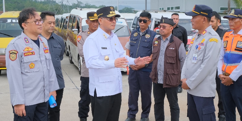 Pemprov Jabar Siap Amankan Arus Mudik 2025, Wagub Erwan Tinjau Posko di Cileunyi Pemprov Jabar Siap Amankan Arus Mudik 2025, Wagub Erwan Tinjau Posko di Cileunyi