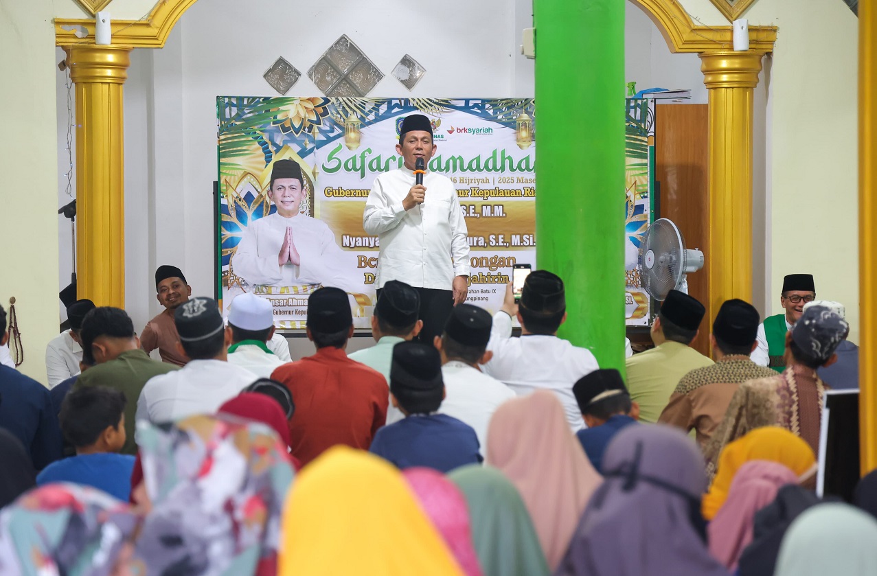 Safari Ramadhan di Kepri, Gubernur Ansar Ahmad Perkuat Dukungan untuk Masjid dan TPQ Safari Ramadhan di Kepri, Gubernur Ansar Ahmad Perkuat Dukungan untuk Masjid dan TPQ