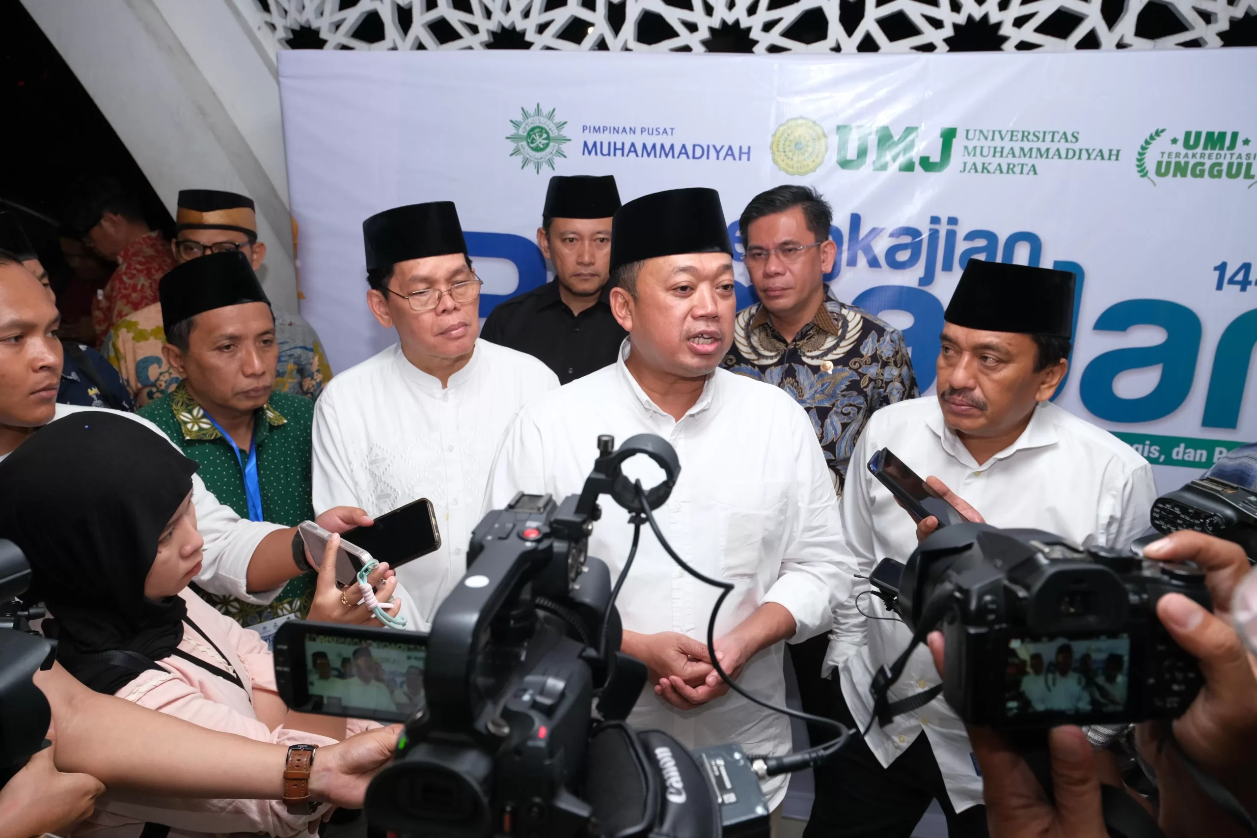 Nusron Wahid Instruksikan Evaluasi HGU dan Optimalisasi Lahan di Sulteng Nusron Wahid Instruksikan Evaluasi HGU dan Optimalisasi Lahan di Sulteng