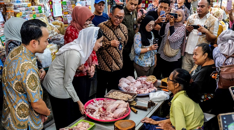 Wamendag Dyah Roro Esti: 4.100 Operasi Pasar Digelar demi Stabilitas Harga Pangan Wamendag Dyah Roro Esti: 4.100 Operasi Pasar Digelar demi Stabilitas Harga Pangan
