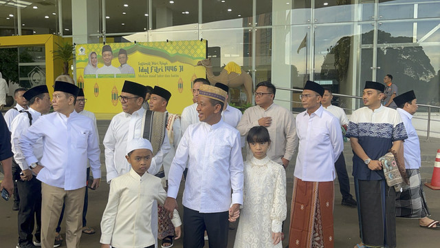 Open House Menteri ESDM Bahlil Lahadalia: Ajang Silaturahmi Pejabat dan Tokoh Partai Golkar Open House Menteri ESDM Bahlil Lahadalia: Ajang Silaturahmi Pejabat dan Tokoh Partai Golkar