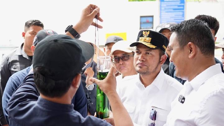 Gubernur Rudy Mas’ud Ajak Investor Bangun SPBU Baru untuk Atasi Antrean BBM di Kaltim Gubernur Rudy Mas’ud Ajak Investor Bangun SPBU Baru untuk Atasi Antrean BBM di Kaltim