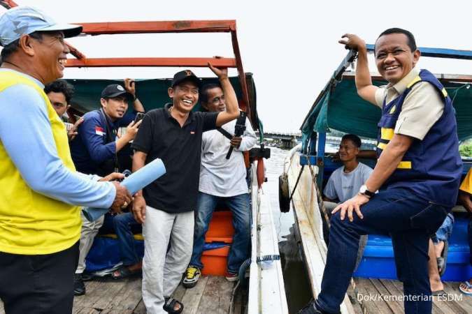Enam SPBU Nelayan Akan Dibangun di Maluku Atas Instruksi Menteri Bahlil Enam SPBU Nelayan Akan Dibangun di Maluku Atas Instruksi Menteri Bahlil