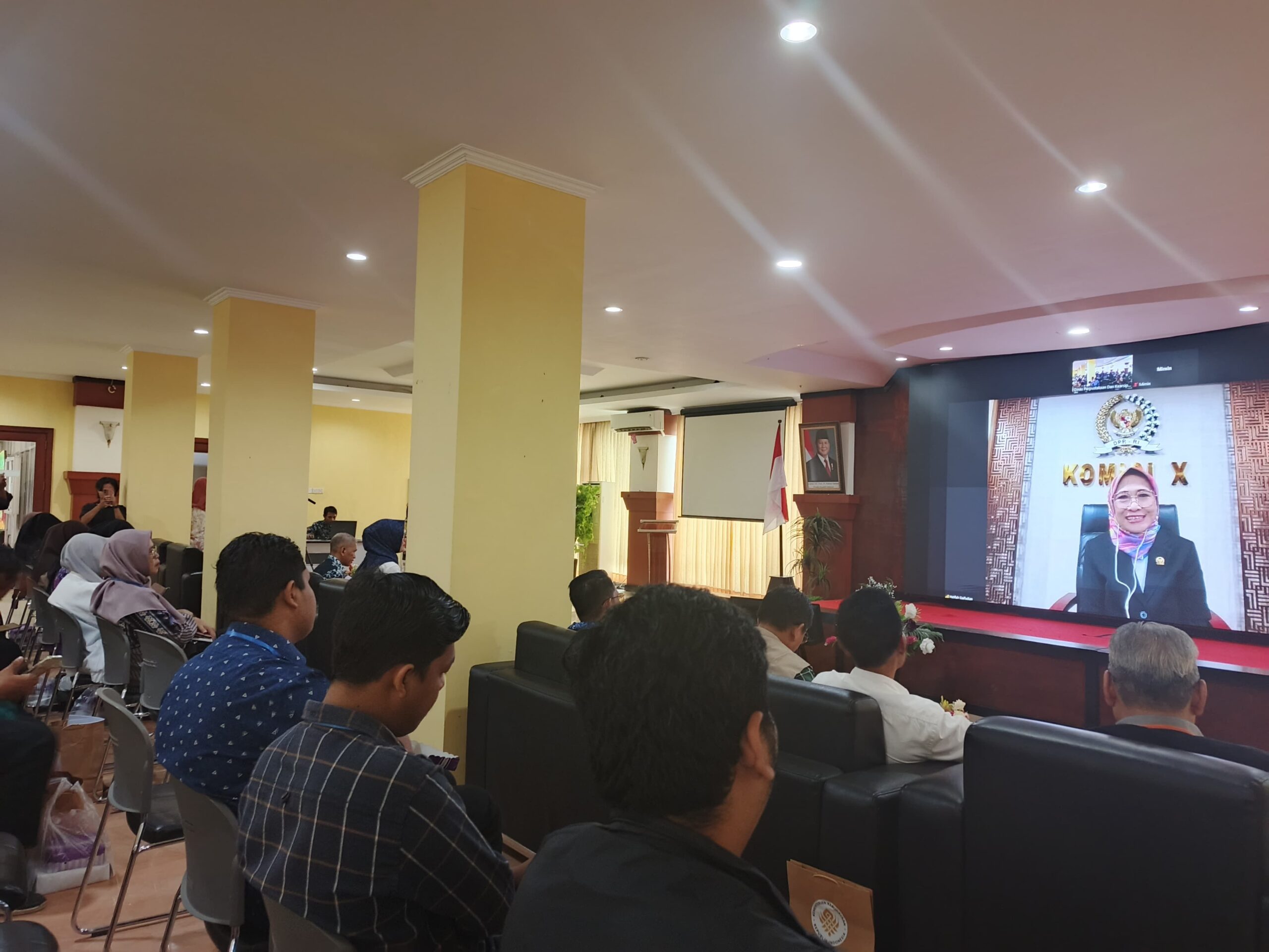 Semangat Kartini: Hetifah Dorong Perempuan Aktif dalam Budaya dan Literasi Semangat Kartini: Hetifah Dorong Perempuan Aktif dalam Budaya dan Literasi